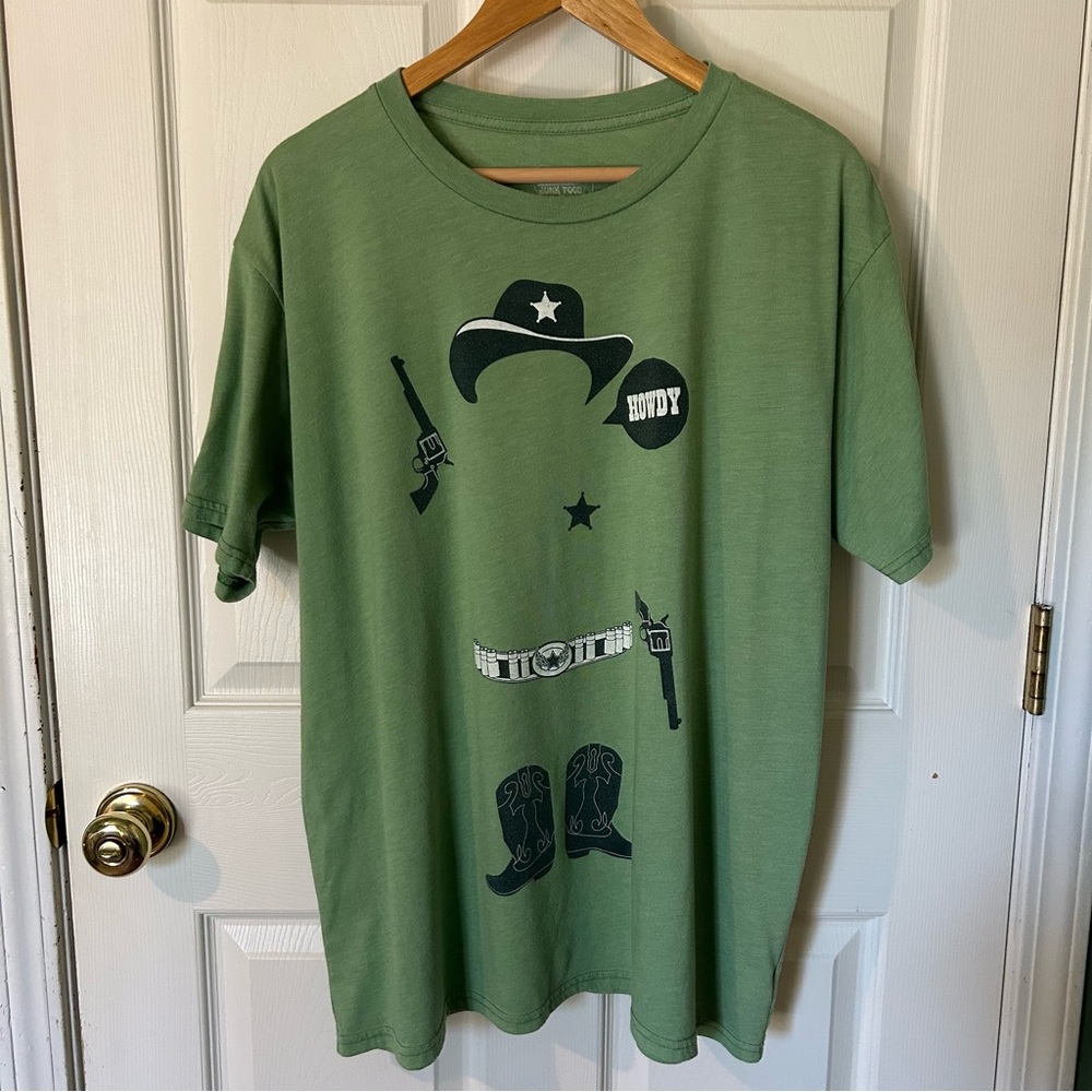 Junk Food Clothing Cowboy Howdy Green Oversized Graphic Tee | Size XL